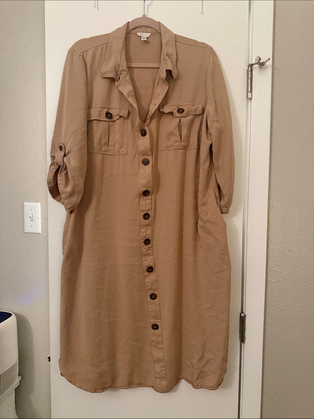 EST 1946 Button-Front Tan Shirt Dress w pockets
